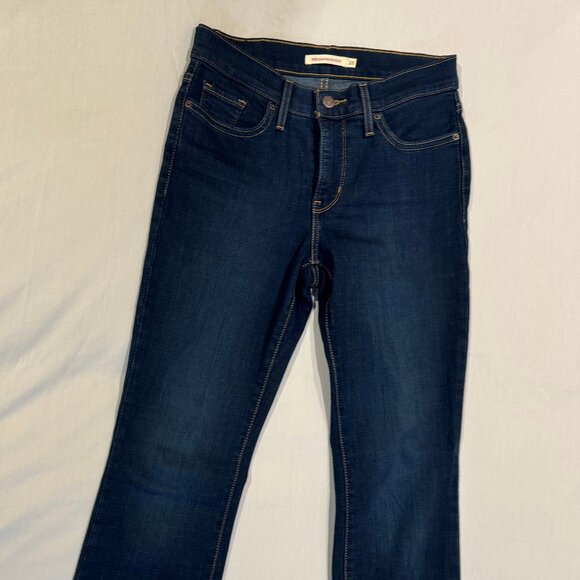 Levi's 315 Shaping Mid-Rise Bootcut Women's Jeans 26 - Picture 4 of 7